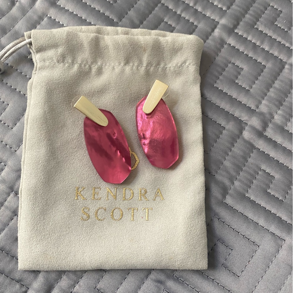 Kendra Scott authentic pierced earrings